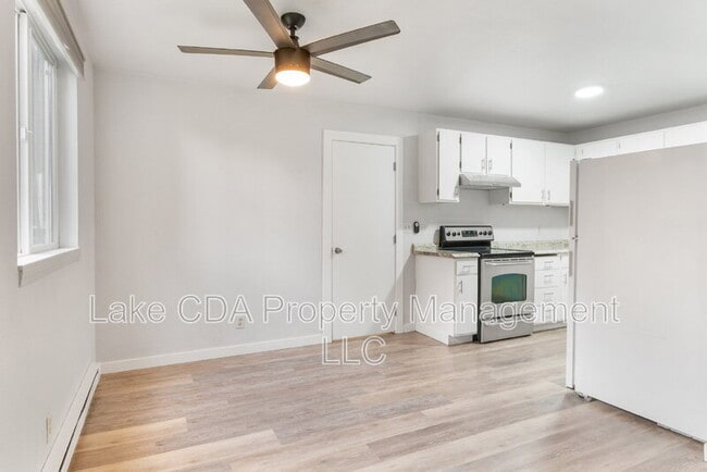 Building Photo - 1099 Woolsey Dr Unit 1099 Rental