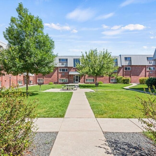 Building Photo - Villas At Gage Point