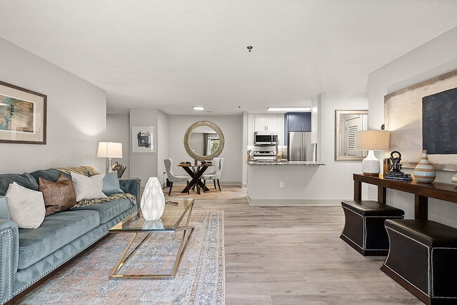 Building Photo - 83 Reserve