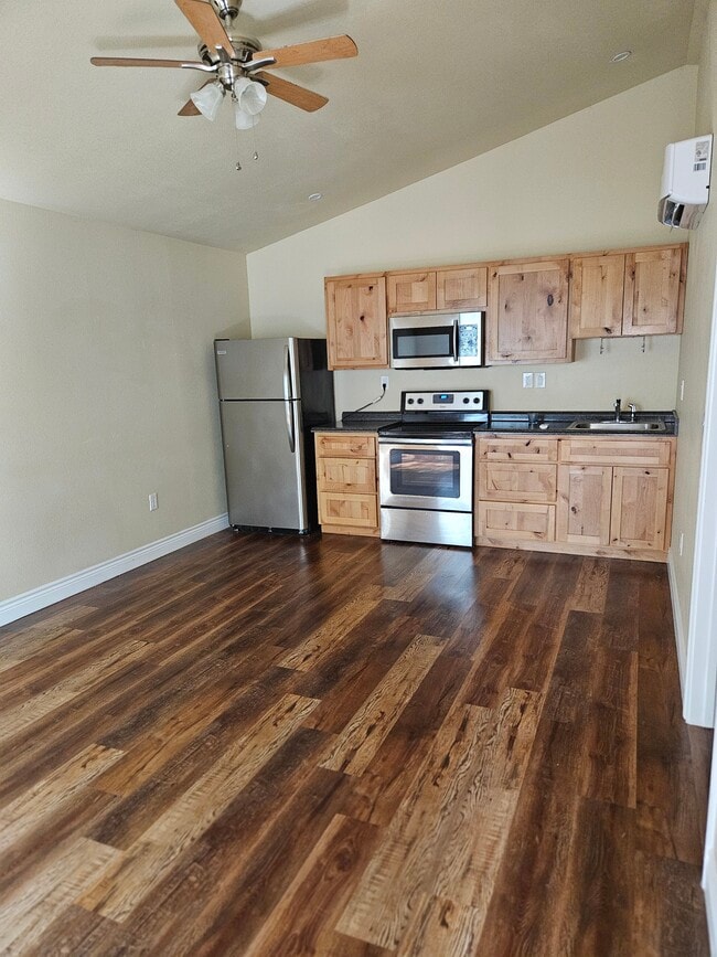Building Photo - Log Cabin Plaza Unit 102B
