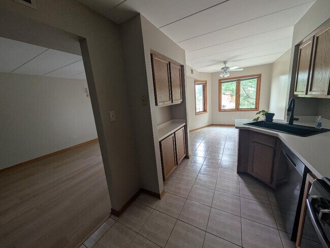Photo - 8809 S 79th Ave
