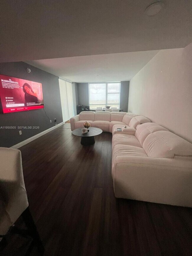 Photo - 2641 N Flamingo Rd