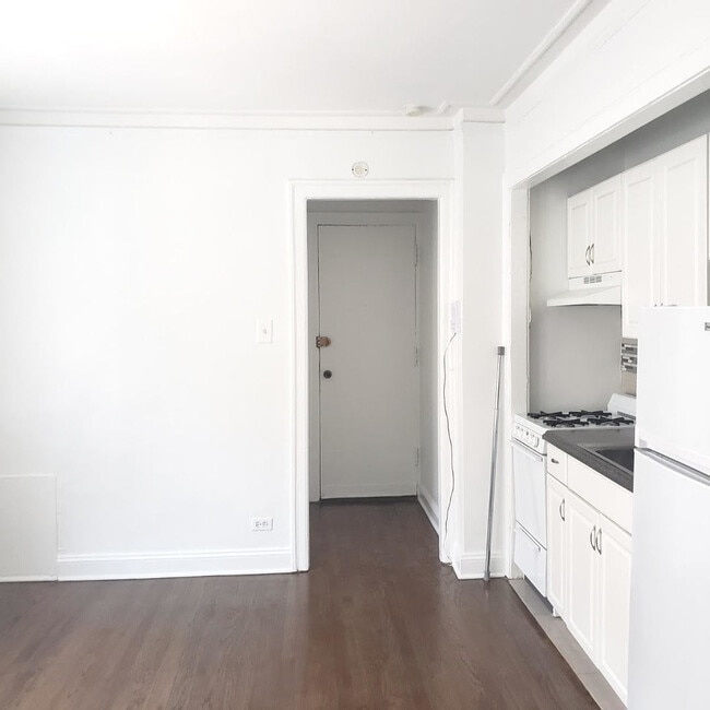 Photo - 1064 W Thorndale Ave Unit 2P