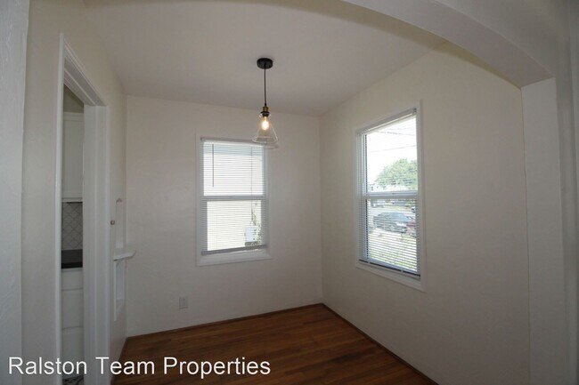 Photo - 1 br, 1 bath House - 3741 Madison Avenue
