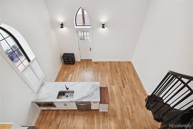 Photo - 475 Galapago St