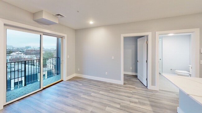 Photo - 55 W 5th St
