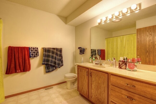 Photo - Kobuck Apartments