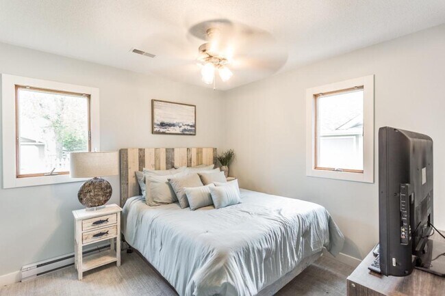 Photo - 11037 E Village Cir