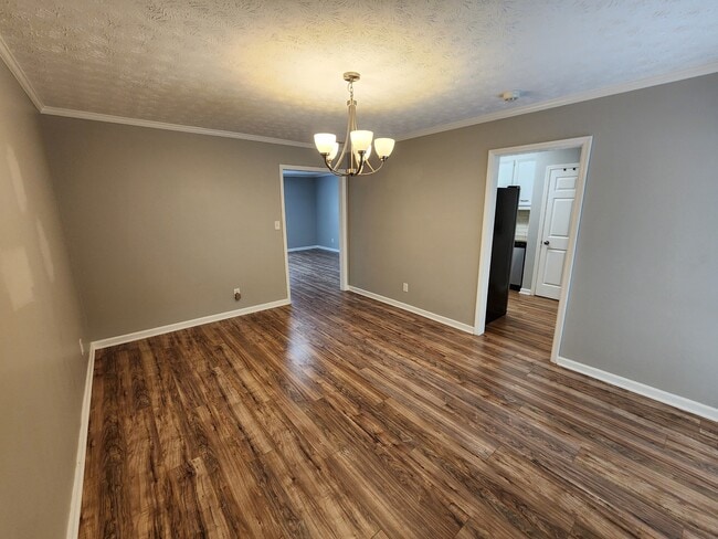 Photo - 365 Winding River Dr