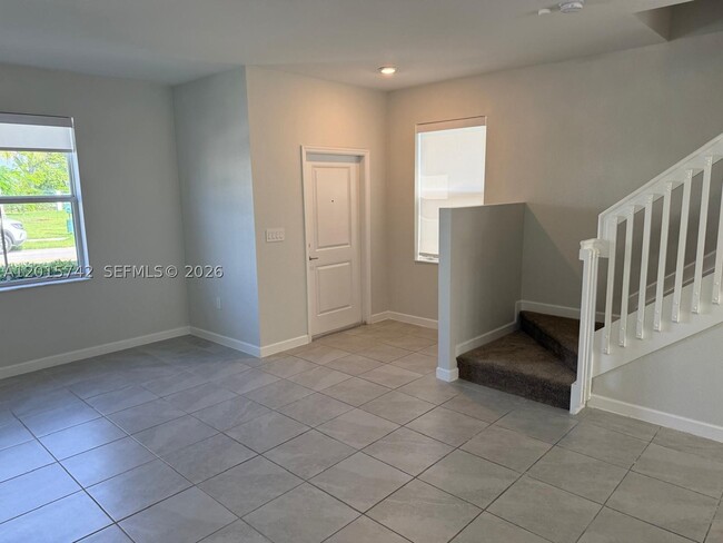 Photo - 1884 SE 27th Rd