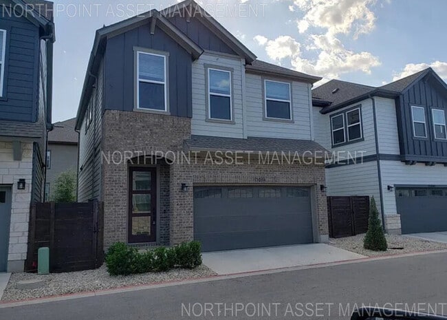 Building Photo - Modern Luxury Home in Presidio Station – P...