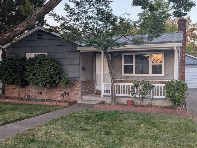 Photo - Charming 4 bedroom Home in Tahoe Park w/ E...