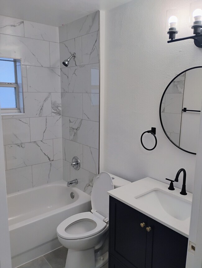 Photo - 512 Fulton St