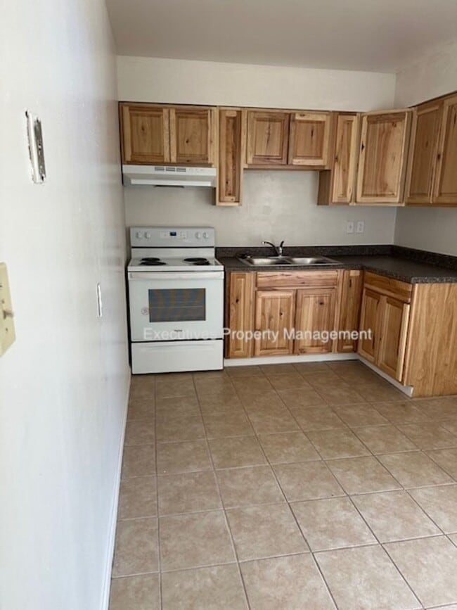 Photo - 1200 Kings Ave