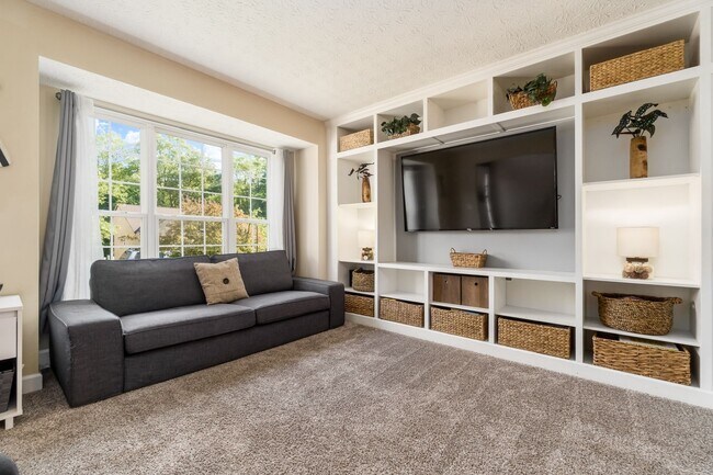 Photo - 315 W Hull Dr