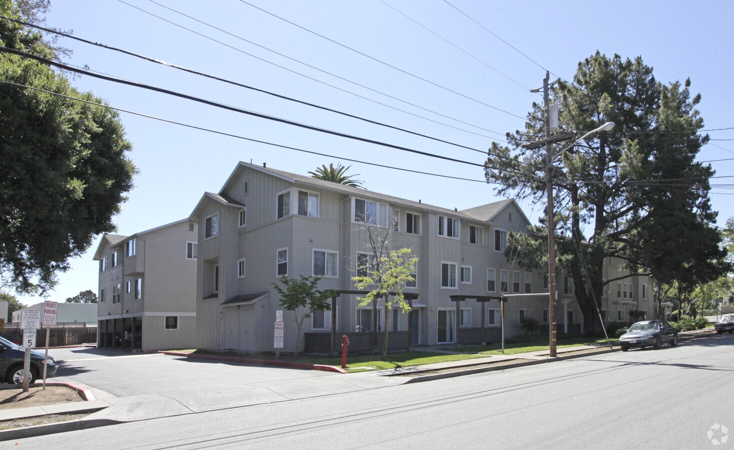 Photo - Woodlands Newell Apartments