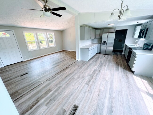 Photo - 3 Bedroom Home in Campbell County