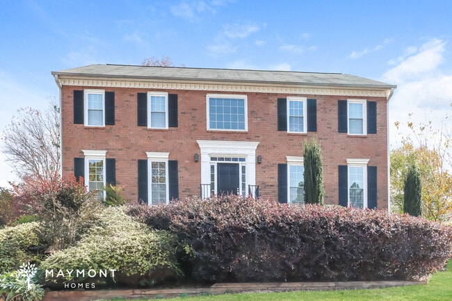 Building Photo - 1502 Oakmoor Pl