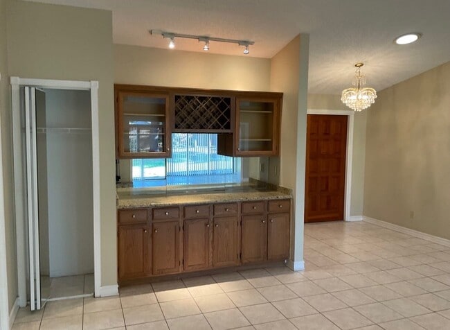 Photo - 2814 Luce Dr N
