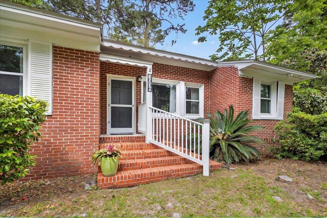 Photo - 1936 Greenwood Dr House