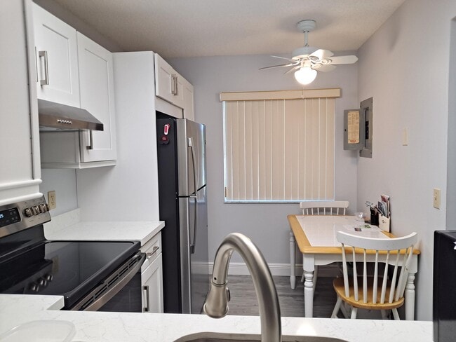Photo - 6795 Huntington Ln Unit 405