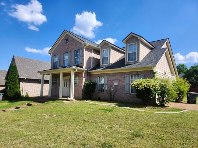 Photo - 6667 Einat Cove