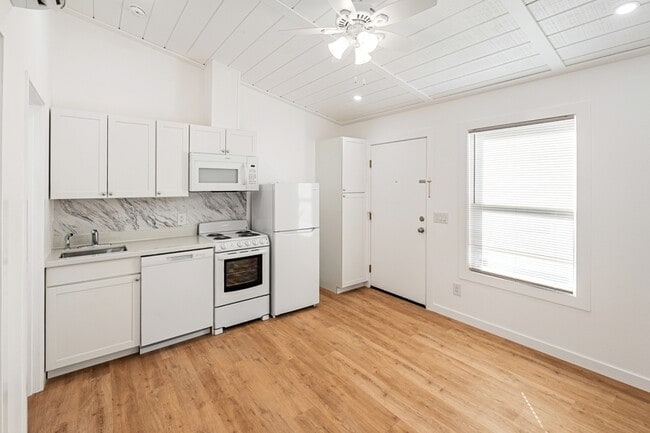 Photo - 720 Pritchett Ln