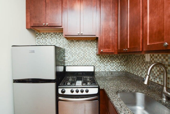 Photo - 4530 N Damen Ave Unit J08P