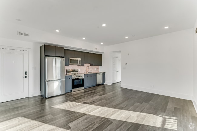 Building Photo - 1113 S Broad St Rental
