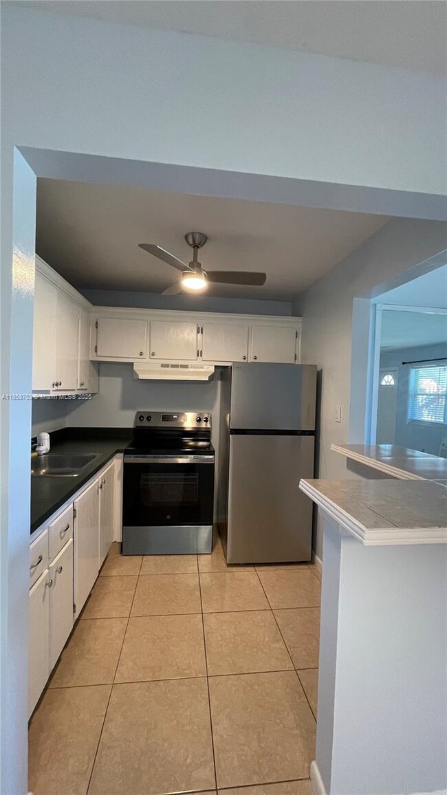 Photo - 28 Sussex B Condo Unit 28