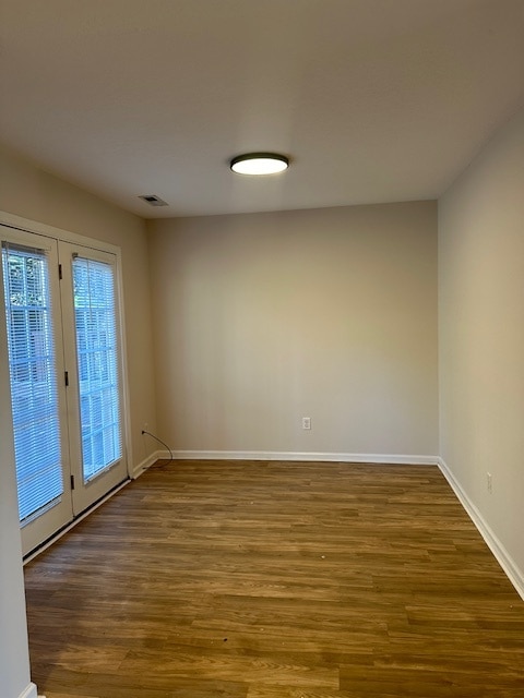 Photo - 814 Coleville Way