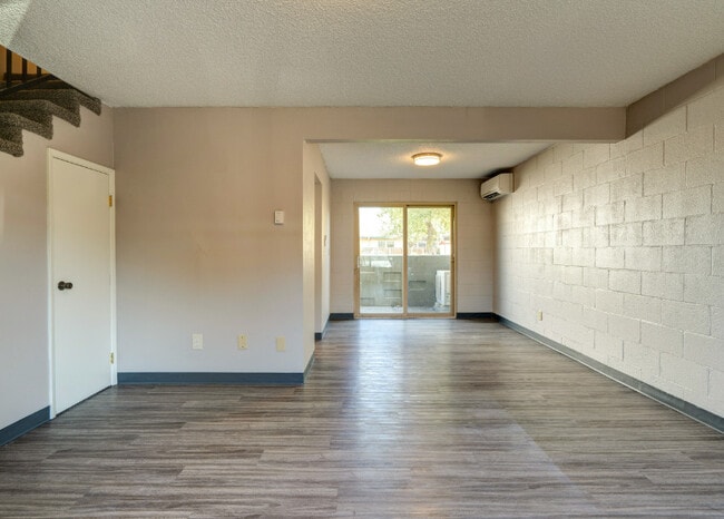 Photo - Rio Vista Apartments