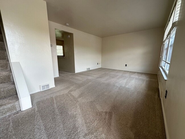 Photo - Beautiful Two Bedroom Townhouse in Plum! Equipped Kitchen, Patio & More! Call Today!