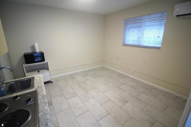 4440 Bougainvilla Dr Unit 4