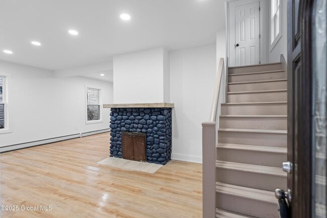 Photo - 38 W Erie St