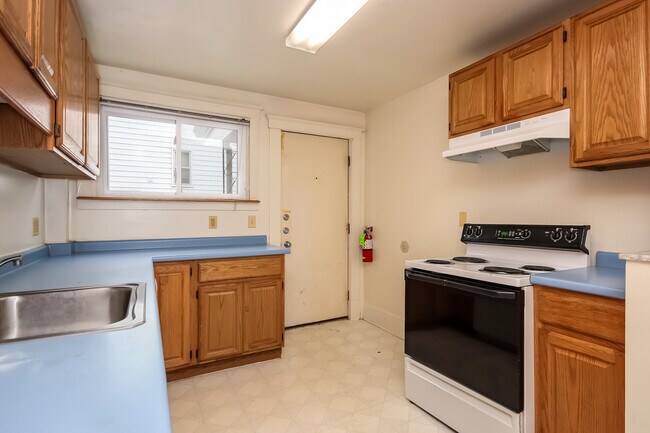 Photo - 1344 Wilmot Ct Homes