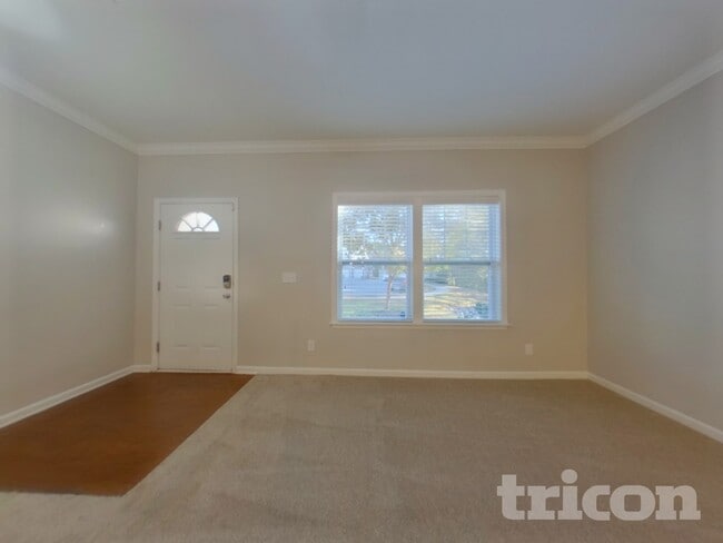 Photo - 9705 Thyme Court