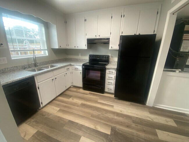 Photo - 940-802 Glenn Street, West Columbia, SC 29169