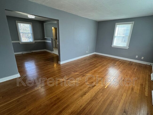 Photo - 1839 Sherwood Rd