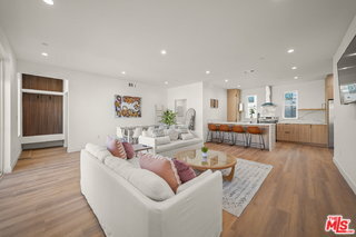 Photo - 13694 Erwin St