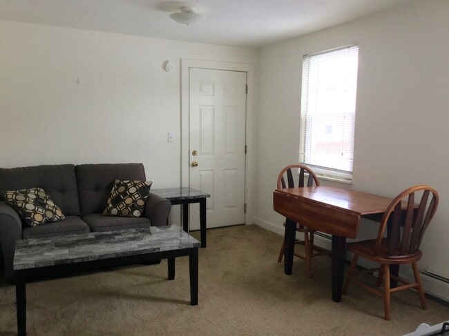 Lakeland Apartments