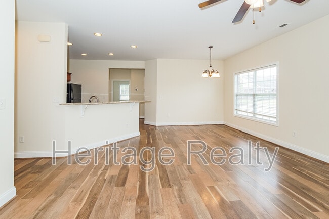 Photo - 130 Hardinberry St