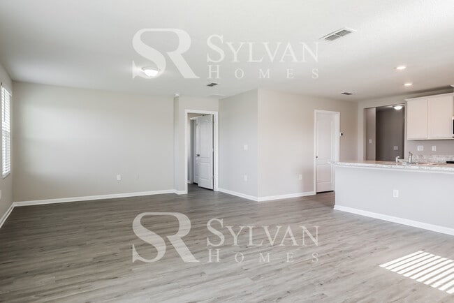 Photo - Move-in ready for new residents!