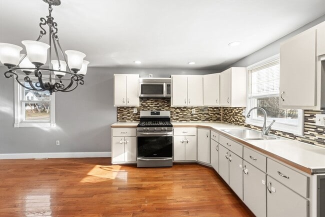 Photo - 70 W High St