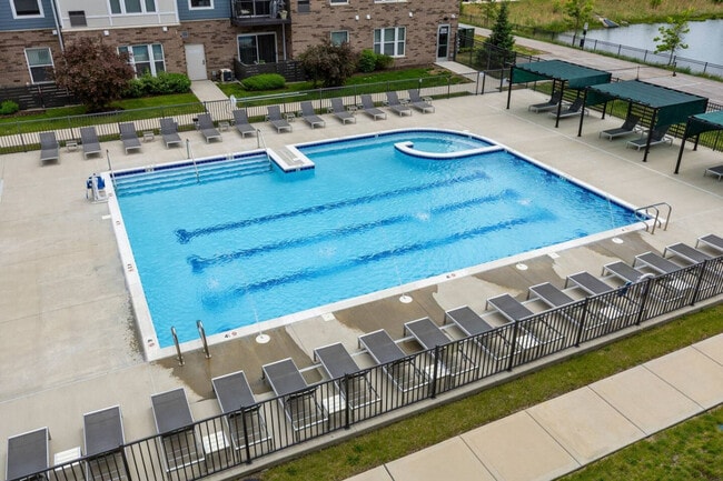 Photo - 28294 Ferry Rd Unit ID1366973P