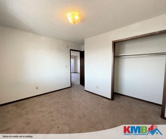 Photo - 1233 S Gilbert Ct Unidad D