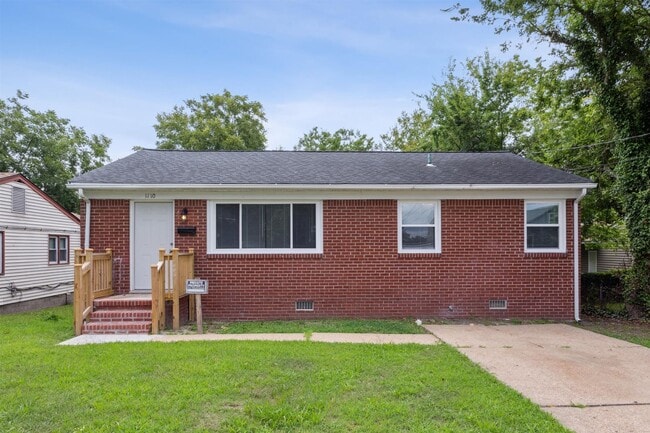 Photo - 4BR | 2 Full Baths | Downtown Newport News