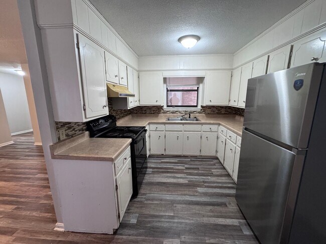 1802 1/2 Monroe Street