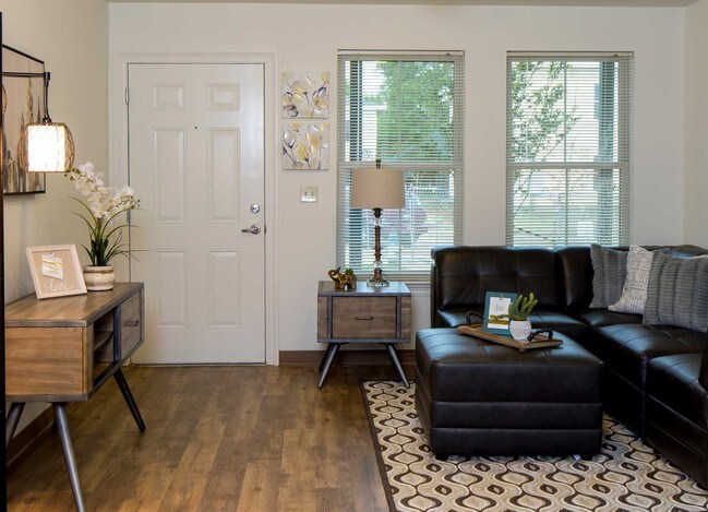 Photo - 2 Oaks Apartments - Income Restrictions