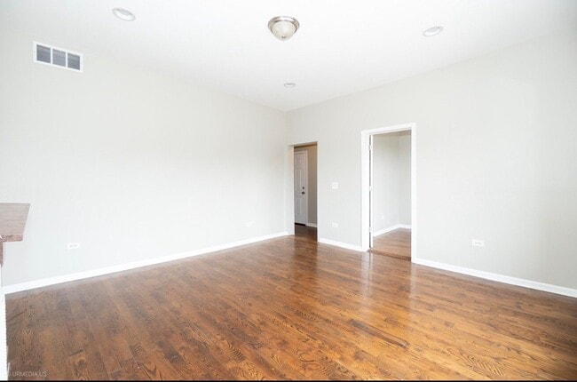 Photo - 4326 S Calumet Ave Unit 2